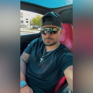 Meet your Posher, Jose